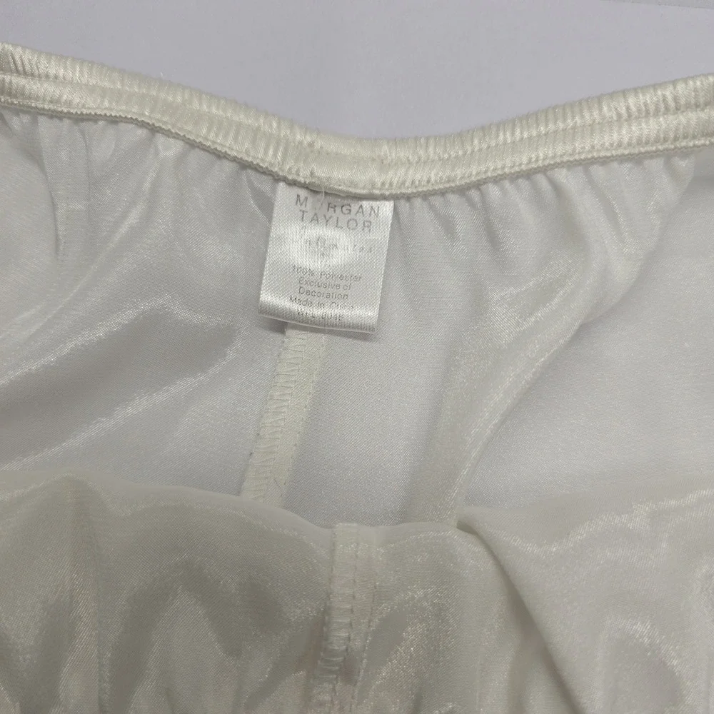 Morgan Taylor Intimates Ivory Satin Pajama Set Lace Trim Floral Embroidered L
